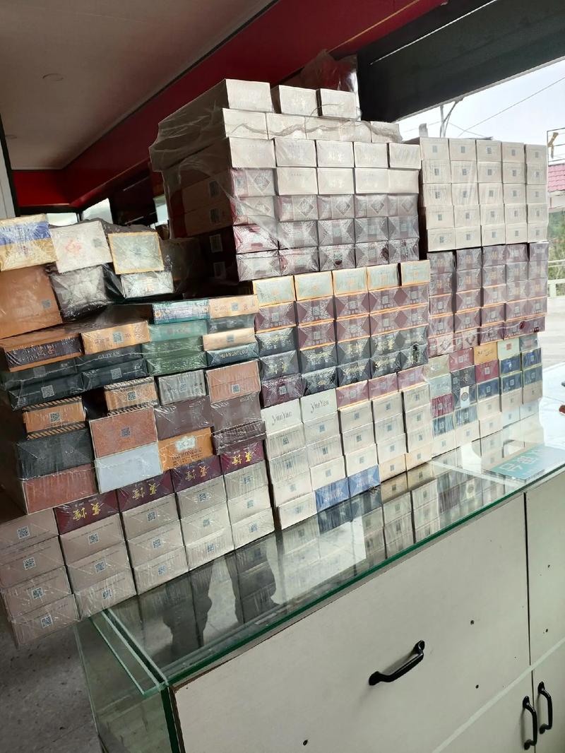 揭秘香烟批发厂家，产业链背后的秘密与机遇